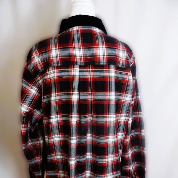 Vintage Christmas Plaid Blouse / Black Velvet Collar - Picture 5 of 6